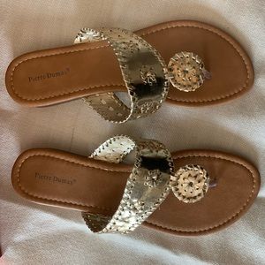 Pierre Dumas gold sandal